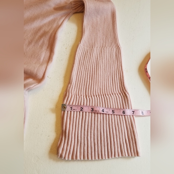 Vince Camuto Modal Blend Top Ribbed Bell Long Sleeves Size Medium Pink - Picture 11 of 14
